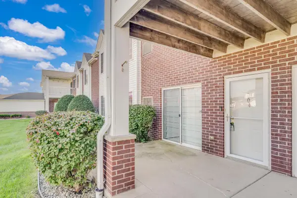 2775 11th PLACE #804, Kenosha, WI 53140
