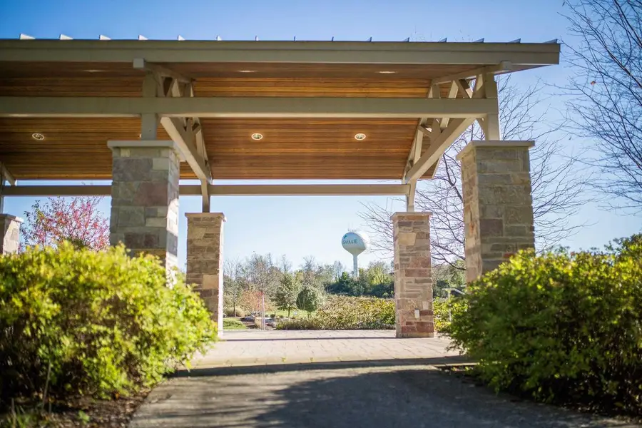 L72 Oakridge Court, Janesville, WI 53548 - Image #2