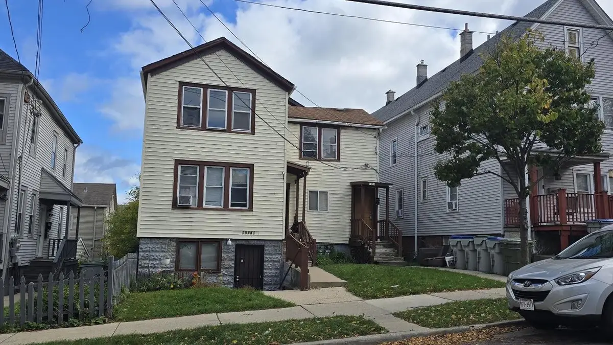 1854 N Humboldt AVENUE #1856, Milwaukee, WI 53202 - #1