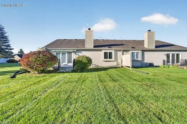 W178N9878 Riversbend CIRCLE E, Germantown, WI 53022 - #2