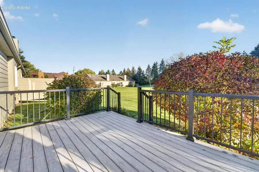 W178N9878 Riversbend CIRCLE E, Germantown, WI 53022 - #3