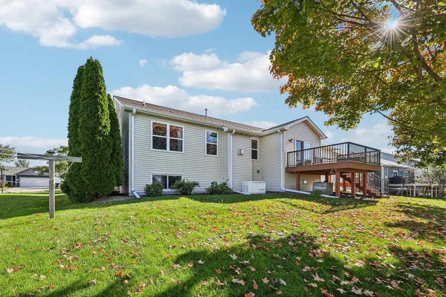 323 Stonefield DRIVE, Lake Mills, WI 53551 - #2