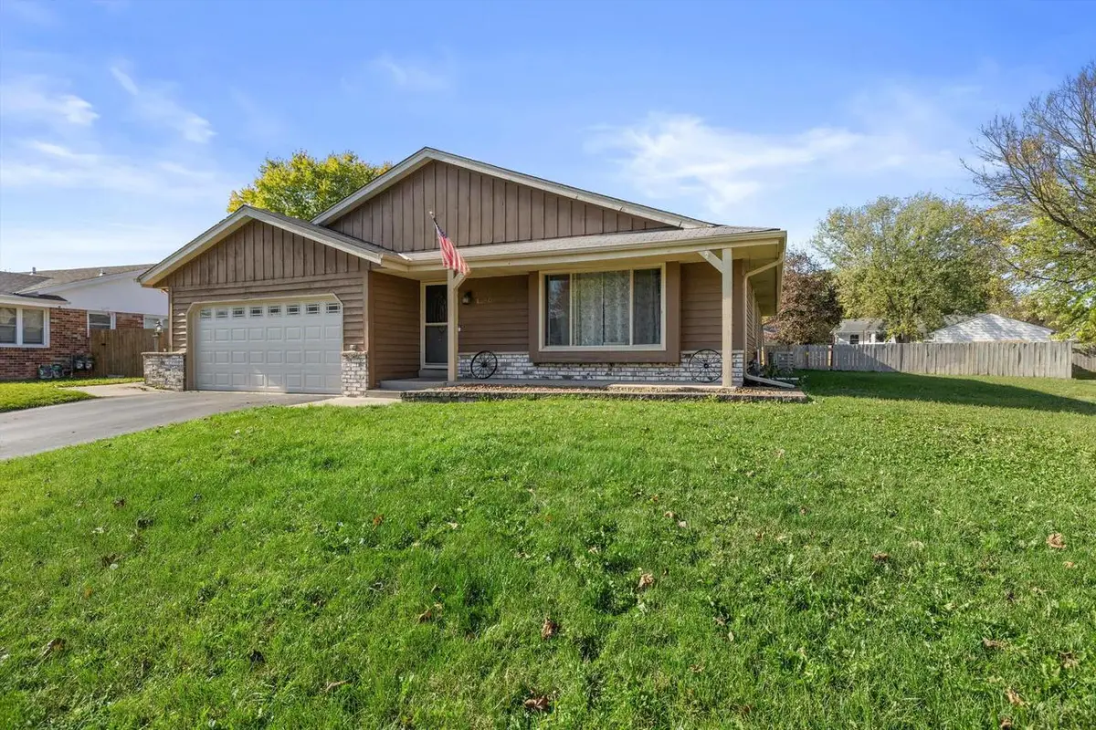 1860 Haymarket ROAD, Waukesha, WI 53189 - #1