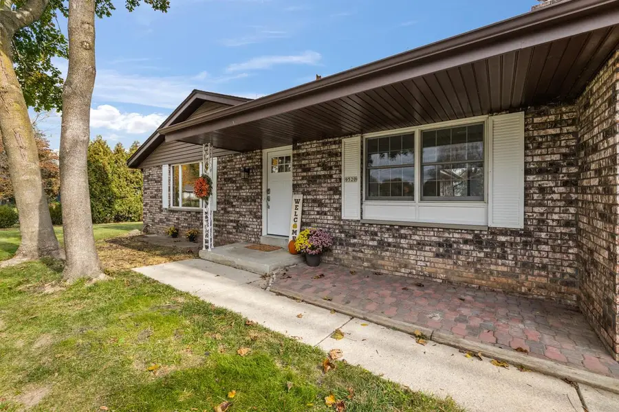 9520 N 45th STREET, Brown Deer, WI 53223 - #2