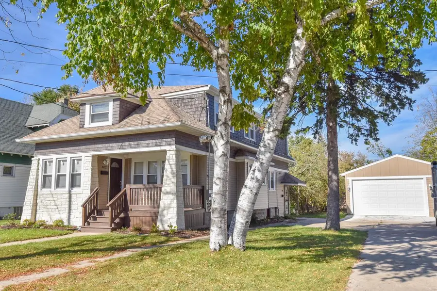 3212 W Silver Spring DRIVE #12A, Milwaukee, WI 53209 - #2