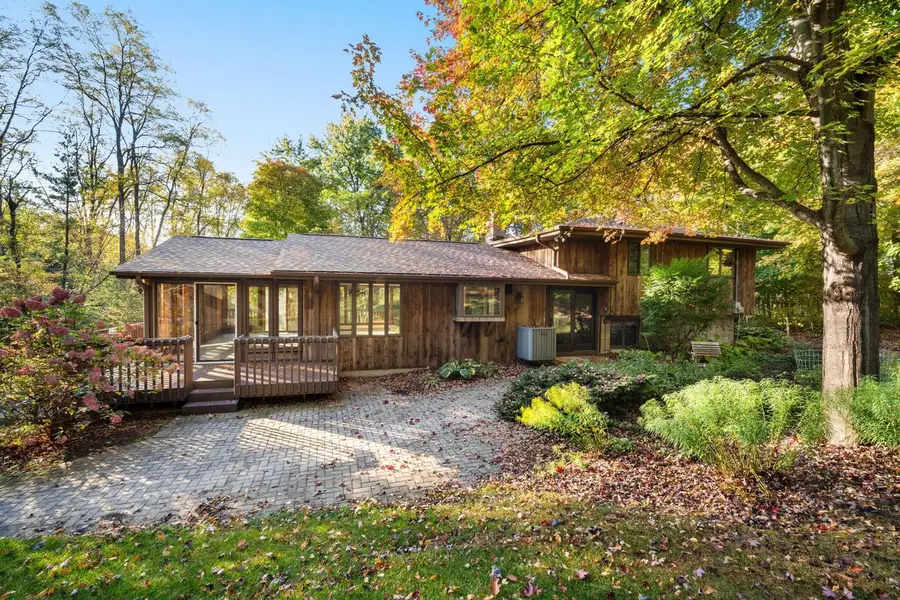 S46W22328 Tansdale ROAD, Waukesha, WI 53189 - #2