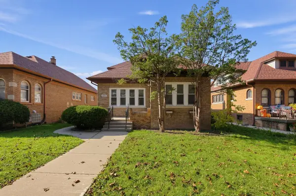 4247 N 16th STREET, Milwaukee, WI 53209