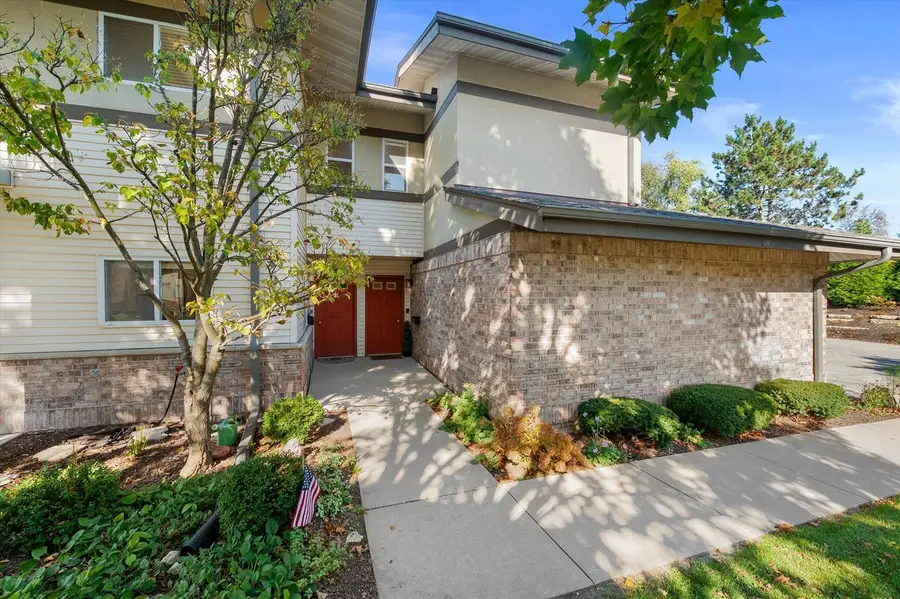 500 W Bender ROAD #101, Glendale, WI 53217 - #3
