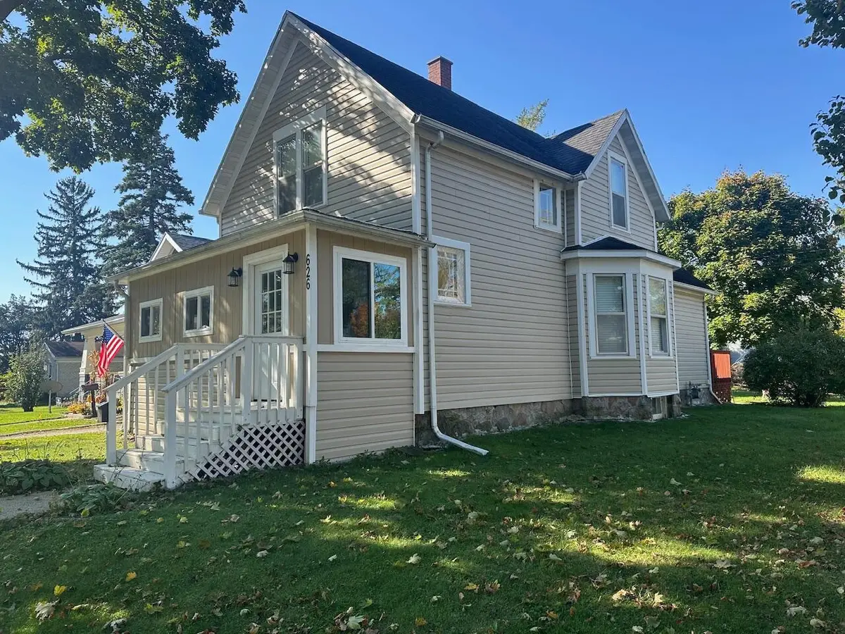 626 Center STREET, Lake Geneva, WI 53147 - #1