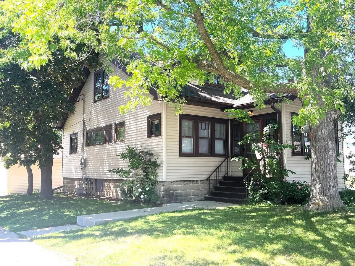 4953 N 126th STREET, Butler, WI 53007 - #1