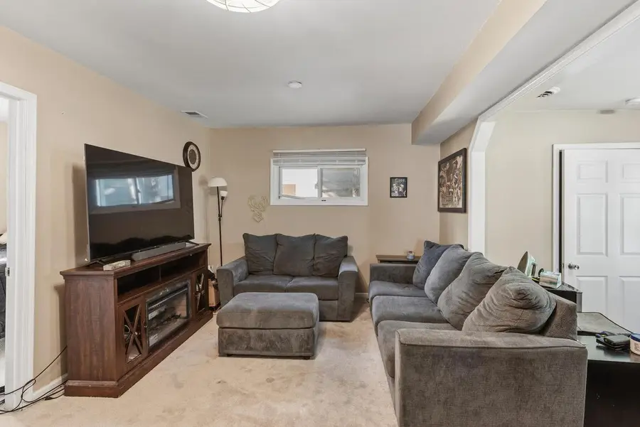 4719 W Fond Du Lac AVENUE, Milwaukee, WI 53216 - #3