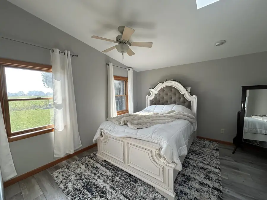 715 E Linden AVENUE, Manitowoc, WI 54220 - #2