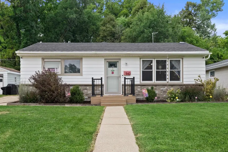 942 Carey STREET, Lake Geneva, WI 53147 - #2