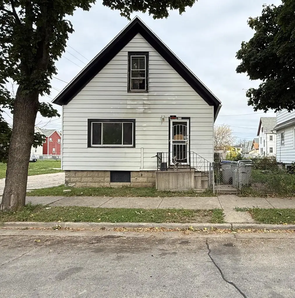 416 W Clarke STREET, Milwaukee, WI 53212 - #1