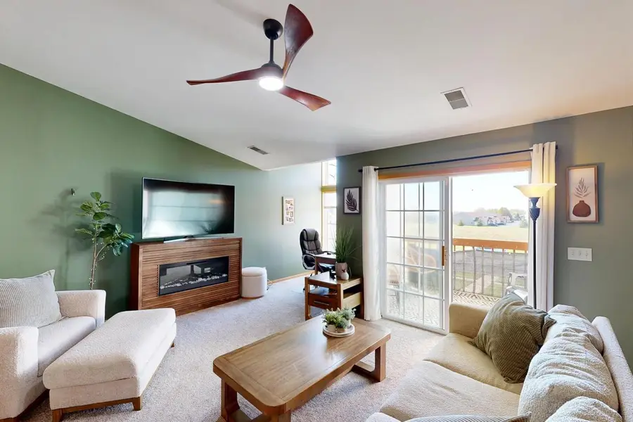 1600 Commonwealth DRIVE #1, Fort Atkinson, WI 53538 - #3
