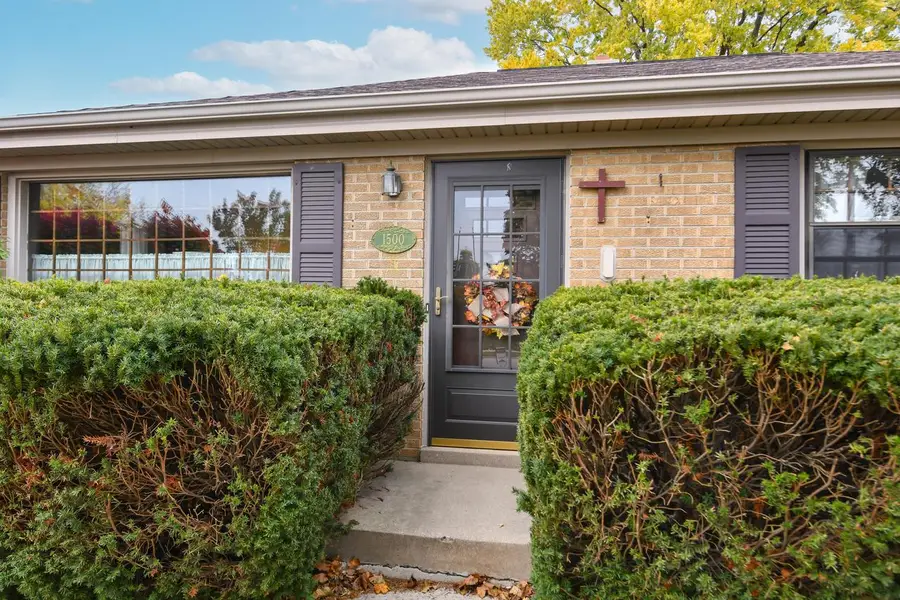 1500 W Foster AVENUE, Milwaukee, WI 53221 - #2