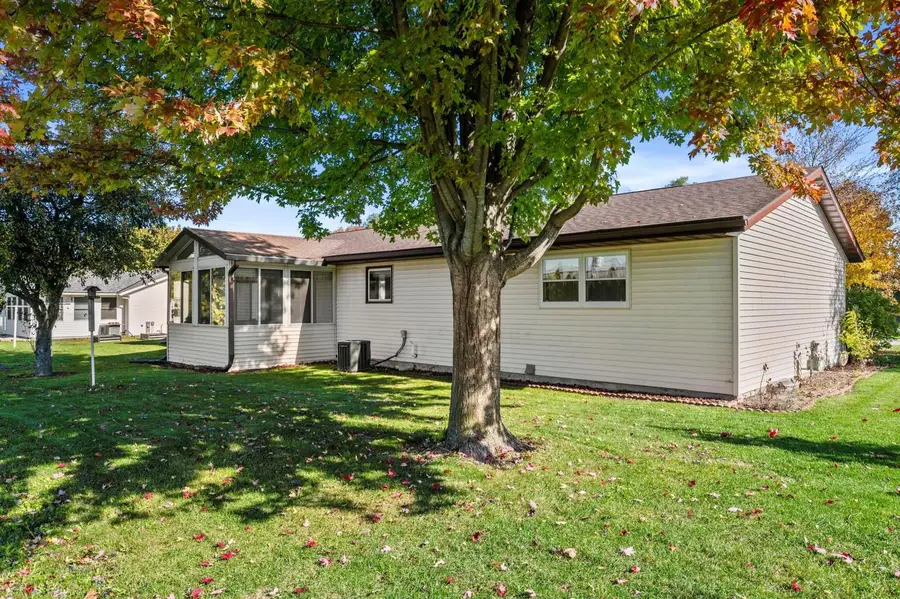412 Terry LANE, Watertown, WI 53094 - #3