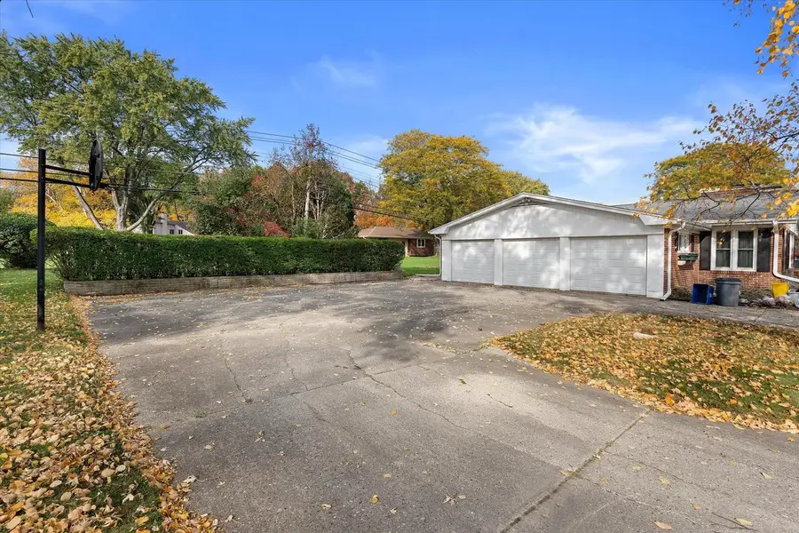 2545 N 128th STREET, Brookfield, WI 53005 - #2