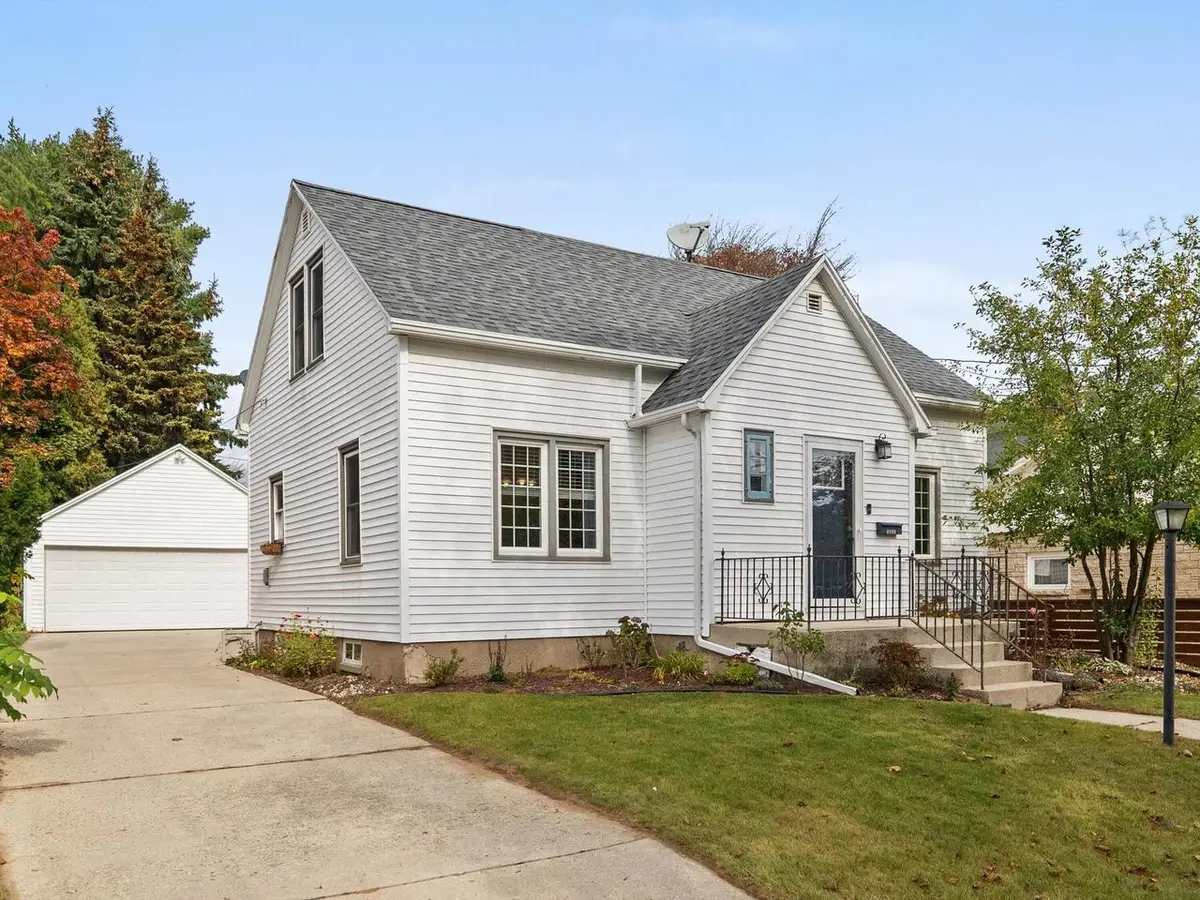 1510 Philippen STREET, Manitowoc, WI 54220 - #1