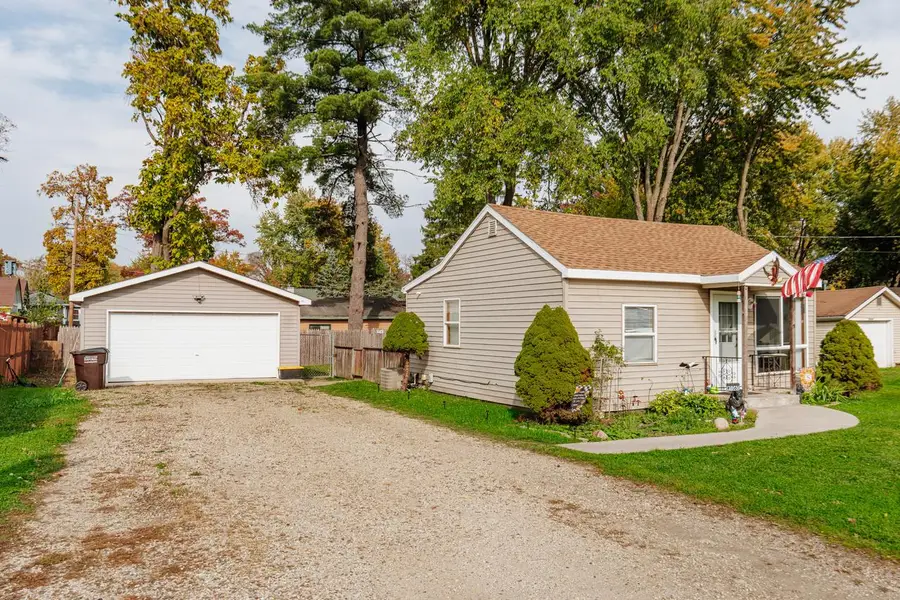 W1060 Golden Glow ROAD, Genoa City, WI 53128 - #2