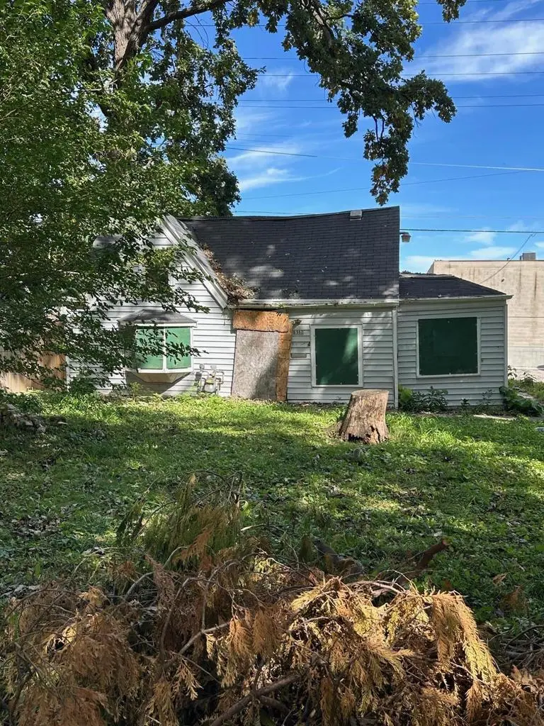 6962 W Medford AVENUE, Milwaukee, WI 53218 - #2
