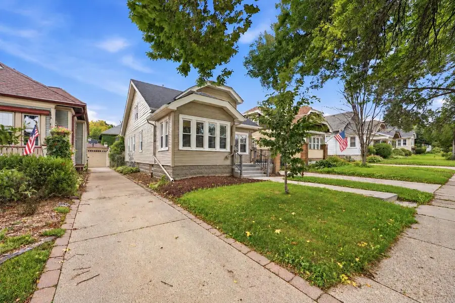1350 N 55th STREET, Milwaukee, WI 53208 - #2