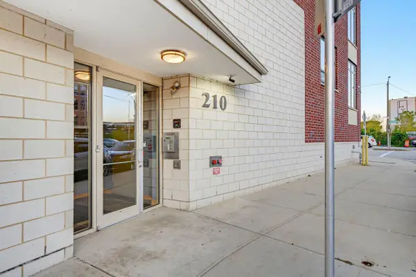 210 S Water STREET #220, Milwaukee, WI 53204