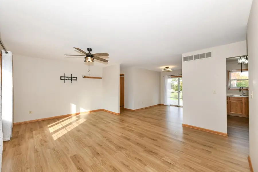 1419 Whispering Pines DRIVE, Delavan, WI 53115 - #3