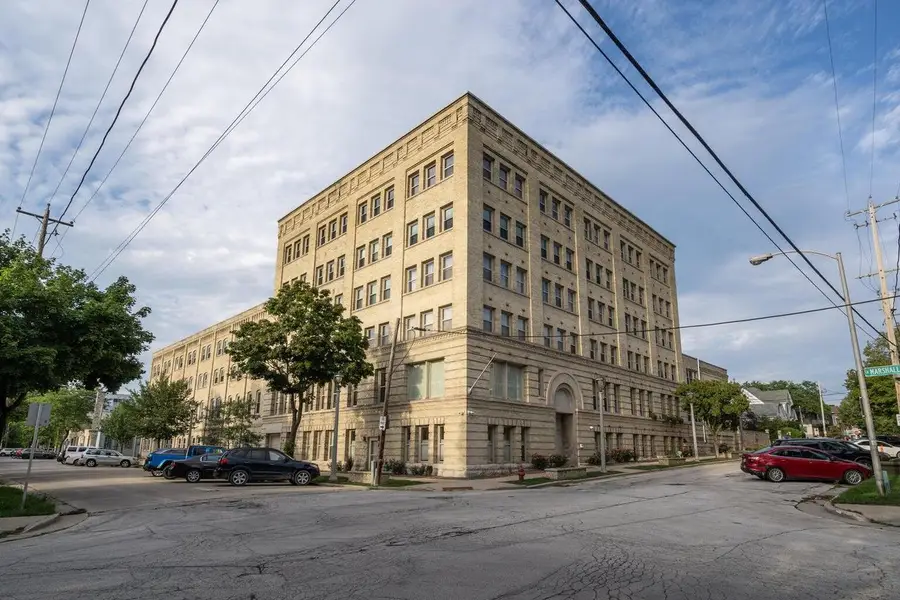 904 E Pearson STREET #102, Milwaukee, WI 53202 - #2