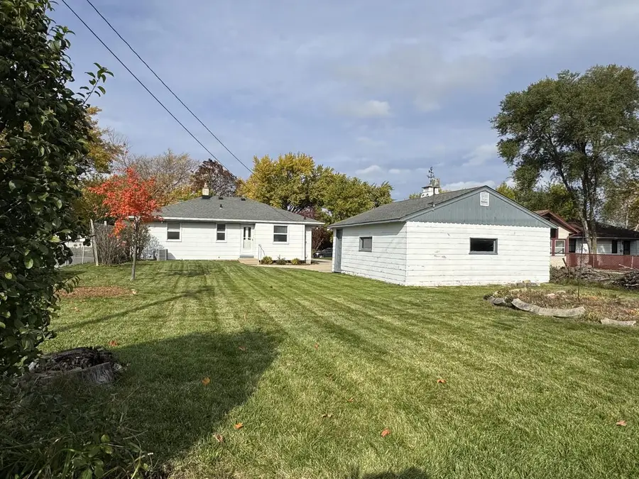 8225 W Waterford AVENUE, Greenfield, WI 53220 - #2