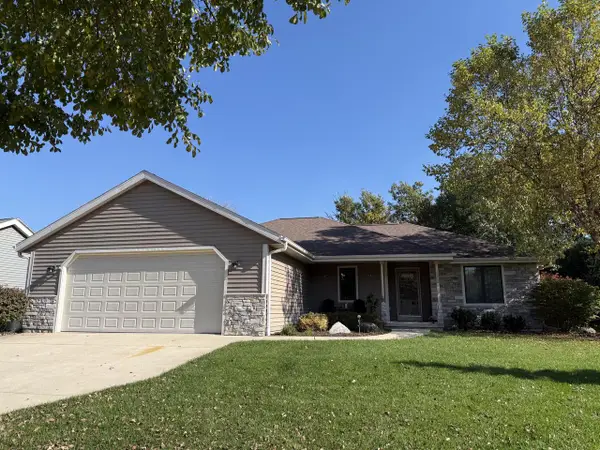 833 Hudson TRAIL, Lake Geneva, WI 53147