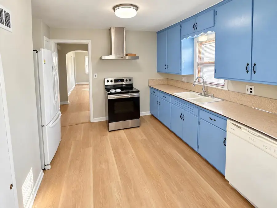 4319 S Lenox STREET, Milwaukee, WI 53207 - #2