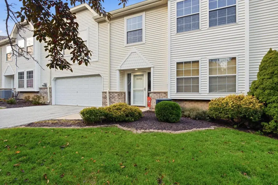 20150 Terrace DRIVE, Brookfield, WI 53045 - #2