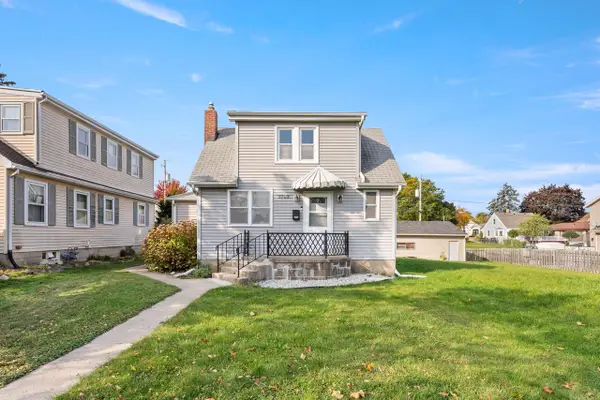 3703 S 33rd STREET, Greenfield, WI 53221