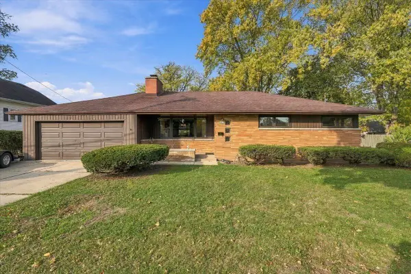 4015 S 76th STREET, Milwaukee, WI 53220