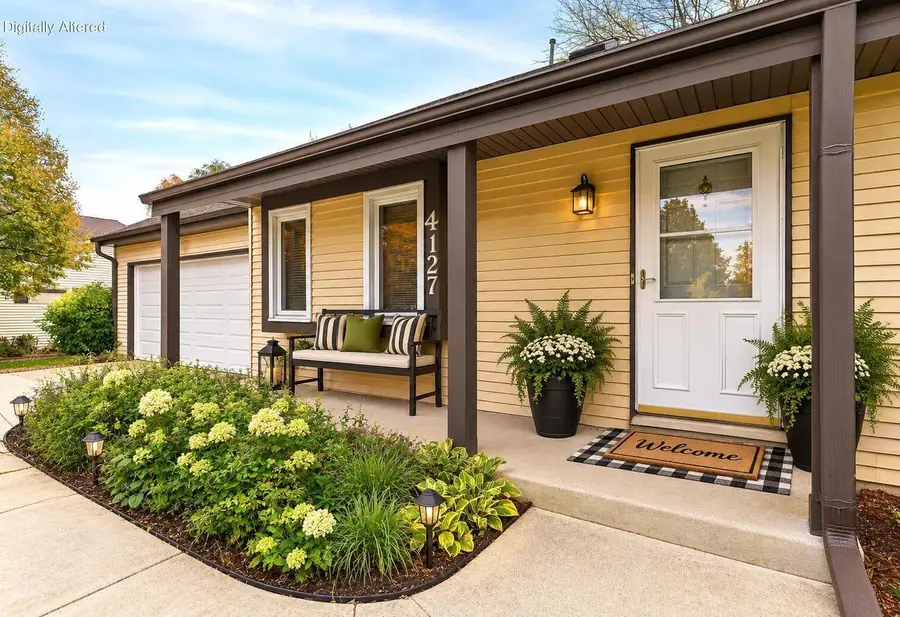 4127 W Southwood DRIVE, Franklin, WI 53132 - #3