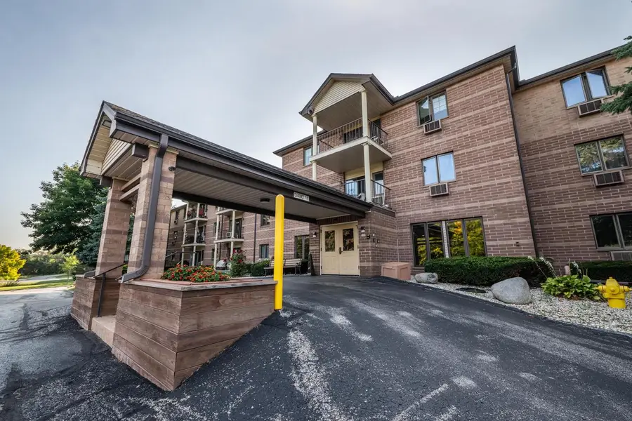 530 N Silverbrook DRIVE #104, West Bend, WI 53090 - #2