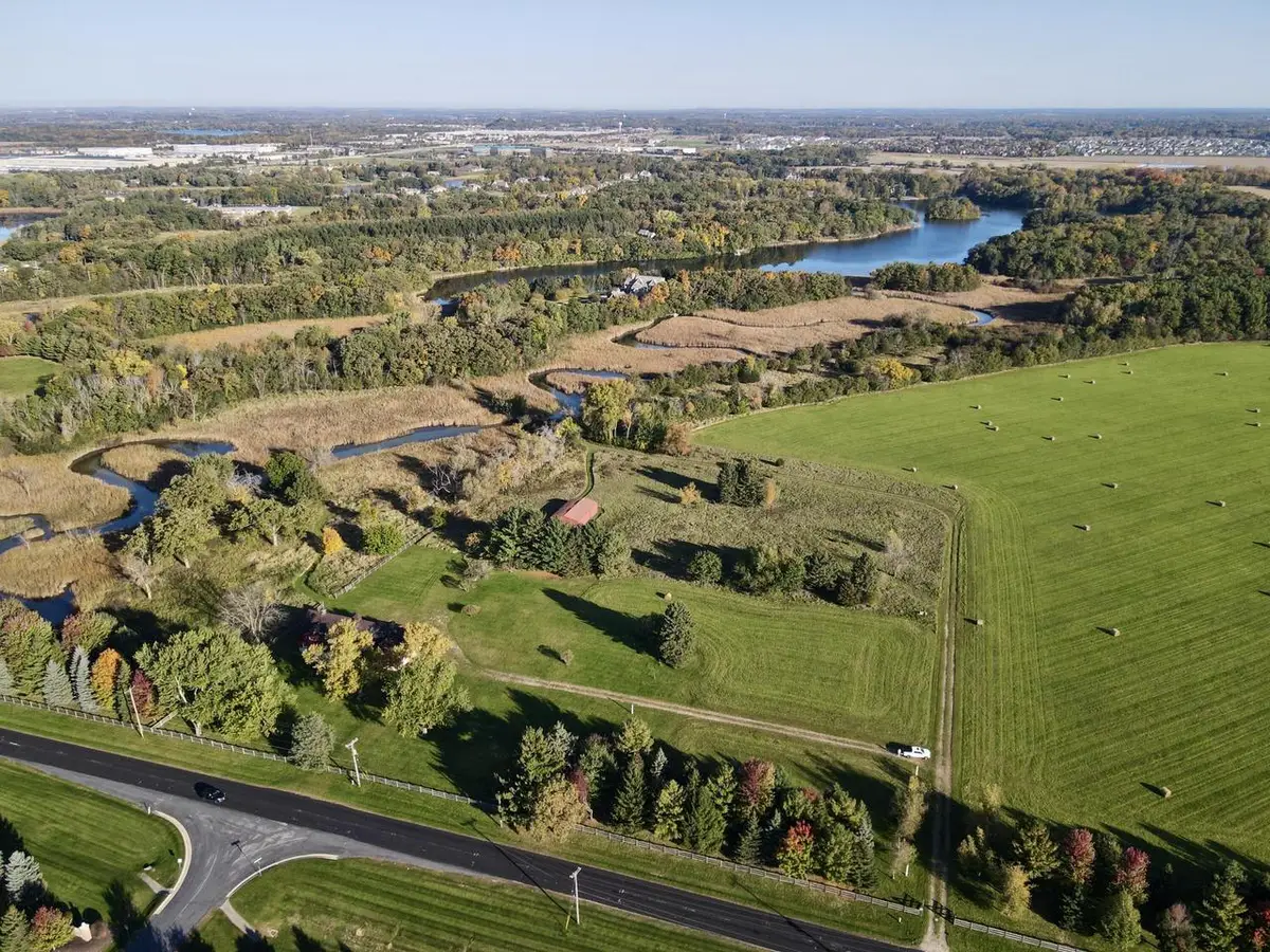 35652 GENESEE LAKE ROAD, Summit, WI 53066 - #1