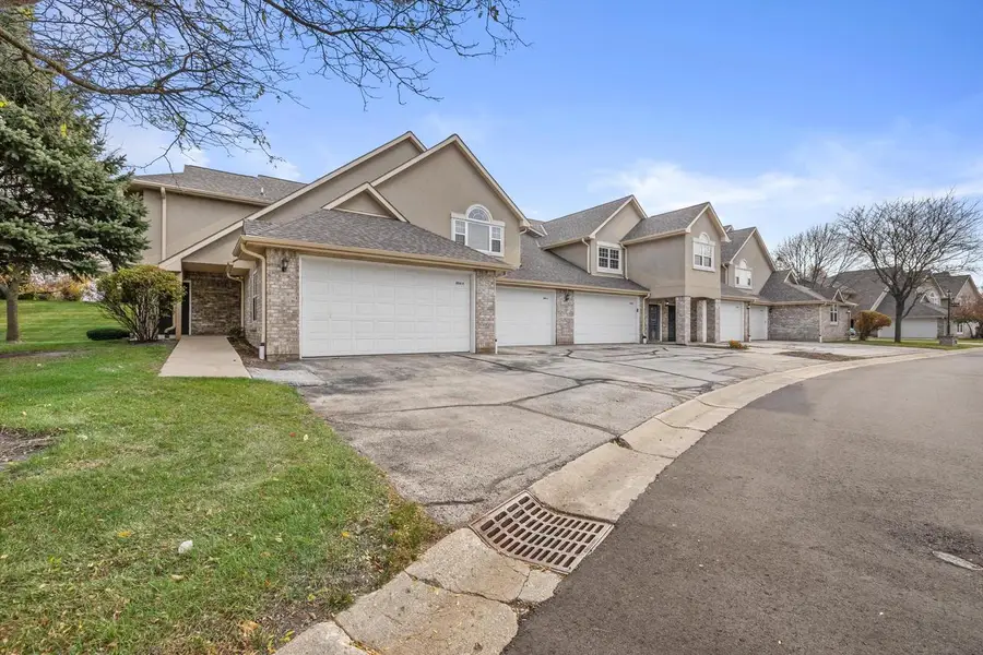 9044 W Elm COURT #D, Franklin, WI 53132 - #2