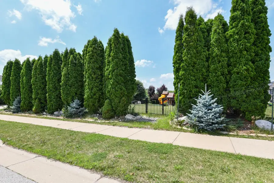 1330 PRAIRIE CREEK BOULEVARD, Oconomowoc, WI 53066 - #3