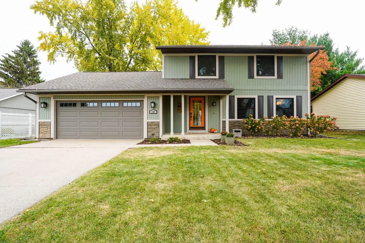 1305 Meadow LANE, Onalaska, WI 54650 - #1