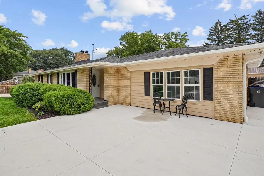 4223 Canterbury LANE, Mount Pleasant, WI 53403 - #2