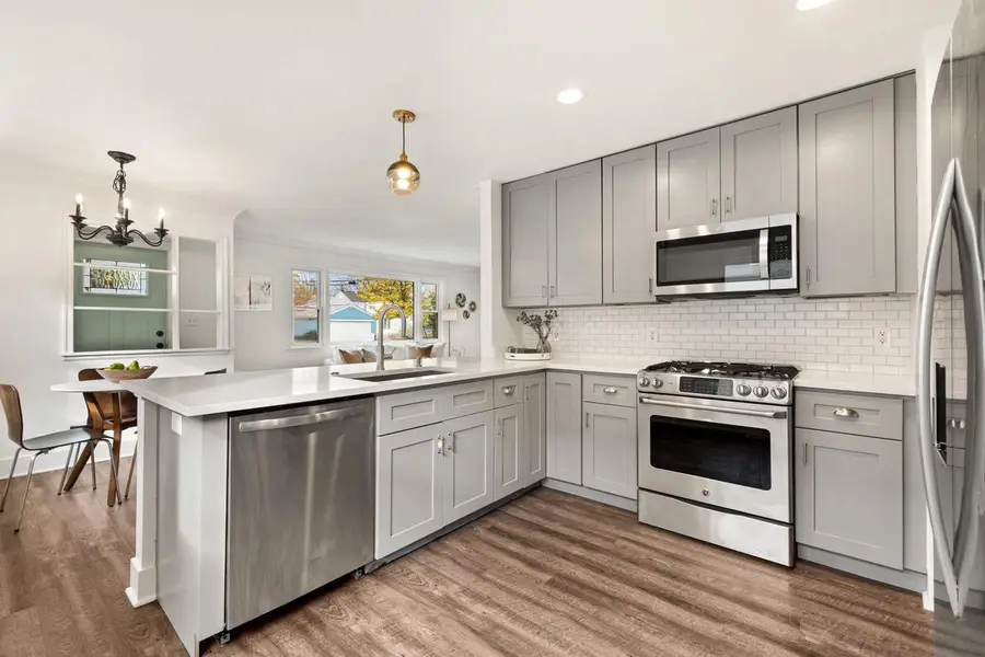 4780 N Diversey BOULEVARD, Whitefish Bay, WI 53211 - #3