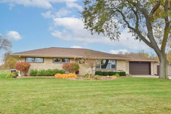 W3161 County RR ROAD, Cedar Grove, WI 53013