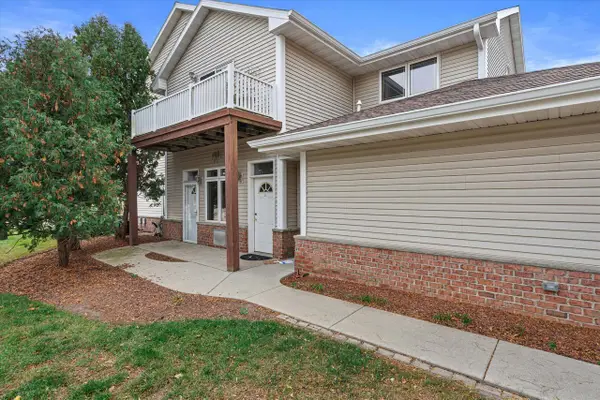 340 E Veterans WAY #1, Mukwonago, WI 53149