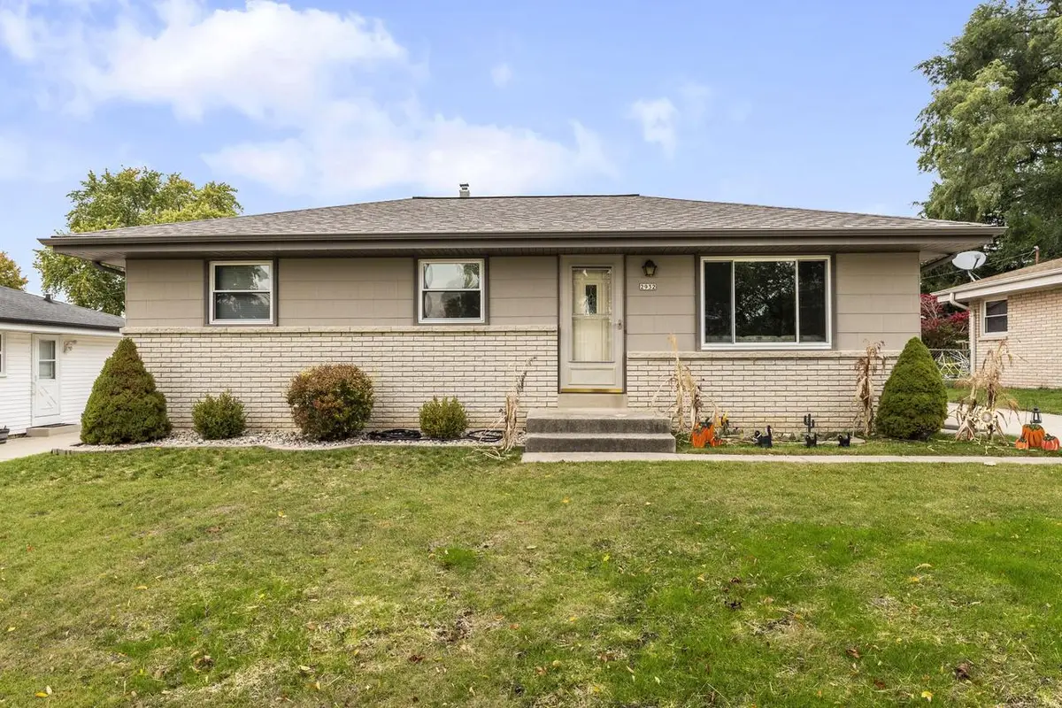 2932 E Dale AVENUE, Cudahy, WI 53110 - #1
