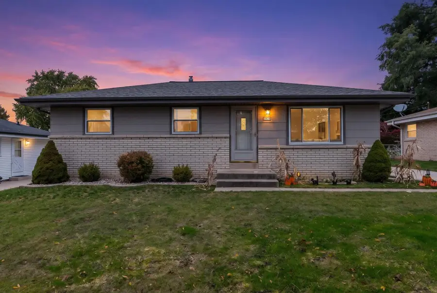 2932 E Dale AVENUE, Cudahy, WI 53110 - #2