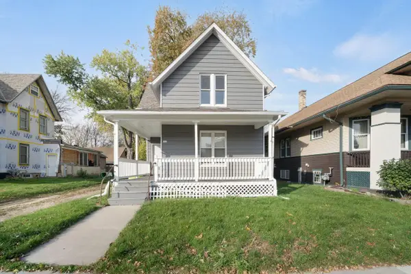 163 N Main STREET, Dousman, WI 53118