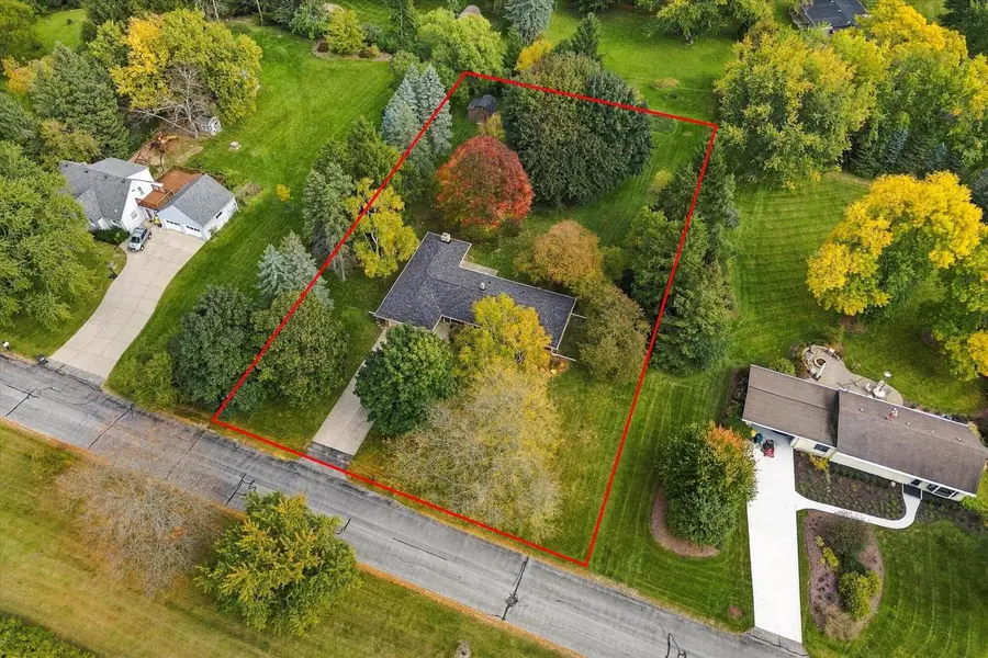 10034 N Grasslyn ROAD, Mequon, WI 53092 - #3