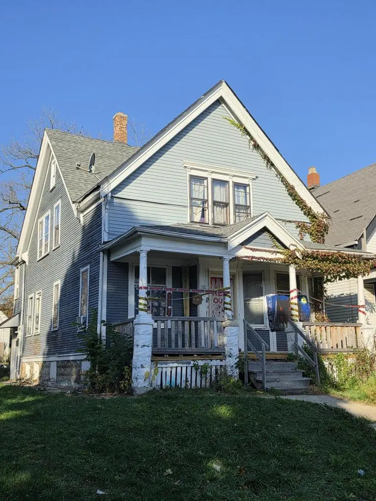 3221 N 14th STREET, Milwaukee, WI 53206 - #3